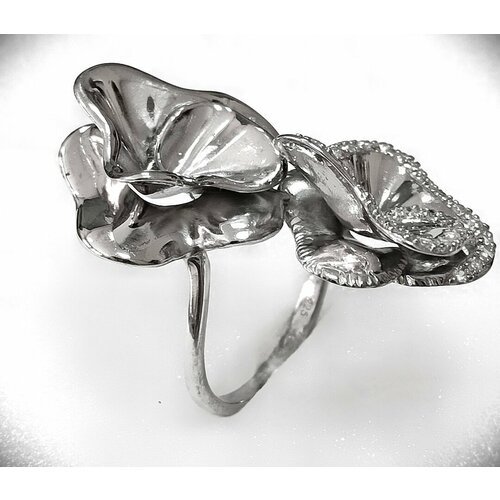 Кольцо Эстерелла Серебряные цветы, серебро, 925 проба, родирование, фианит, размер 18